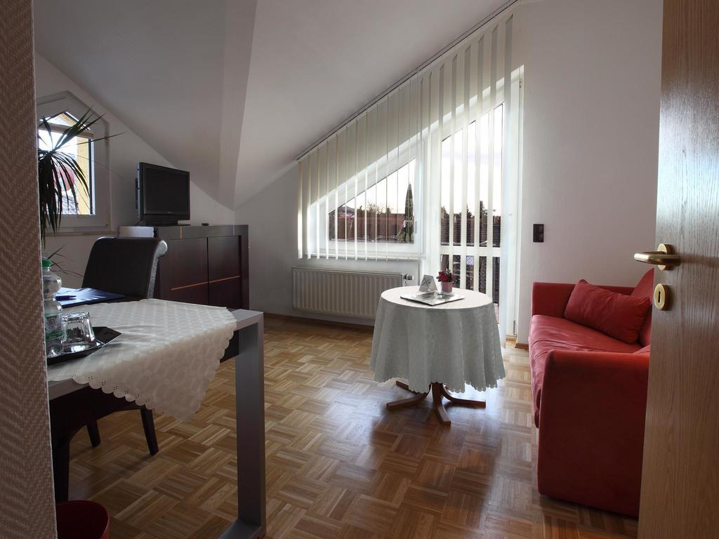 Hotel Garni Zur Bergstrasse Zwingenberg  Cameră foto